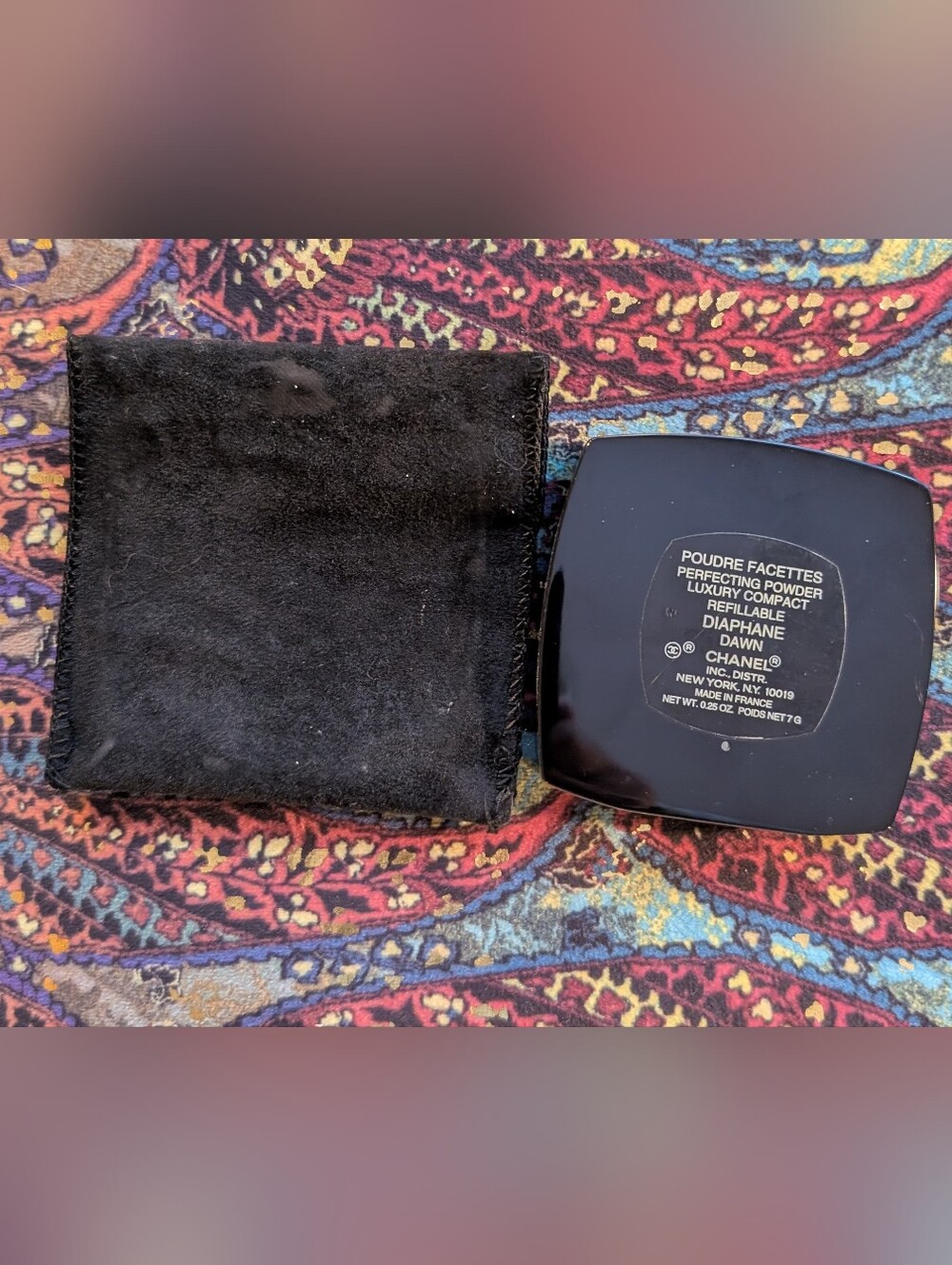 Vintage Luxury Chanel Black Enameled Compact In Daphne - Picture 10 of 14